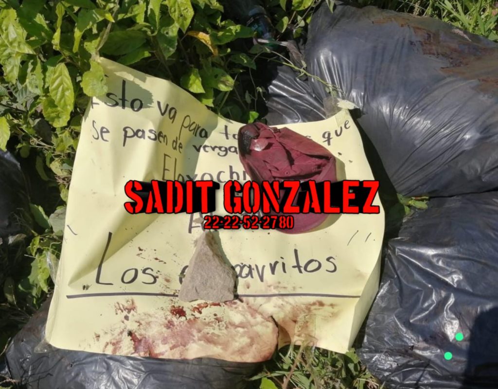 Tiran Bolsas Negras Con Dos Cuerpos Desmembrados En L Mites De