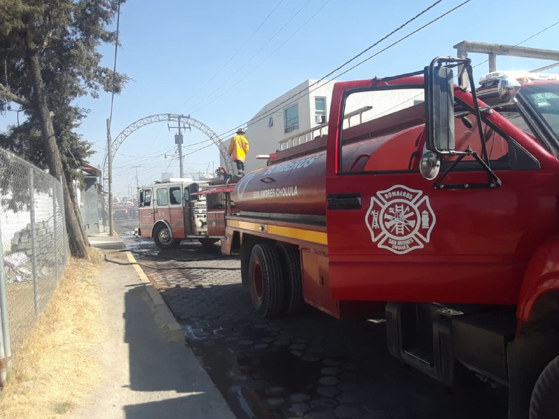 Liquidado incendio en almacén de Tlaxcalachingo 