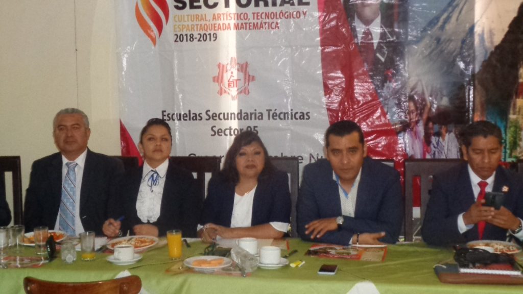 Por la corrupción en el SNTE hay muchos maestros que ocupan plazas sin merecerlas, denuncia dirigente