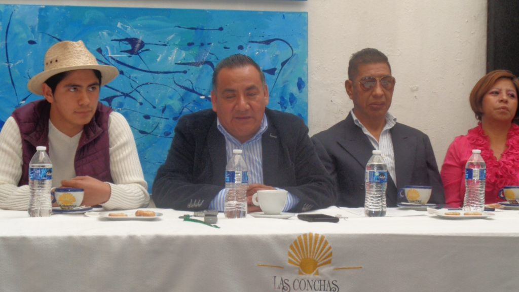 Militantes de Morena hacen un llamado a la unidad a Alejandro Armenta