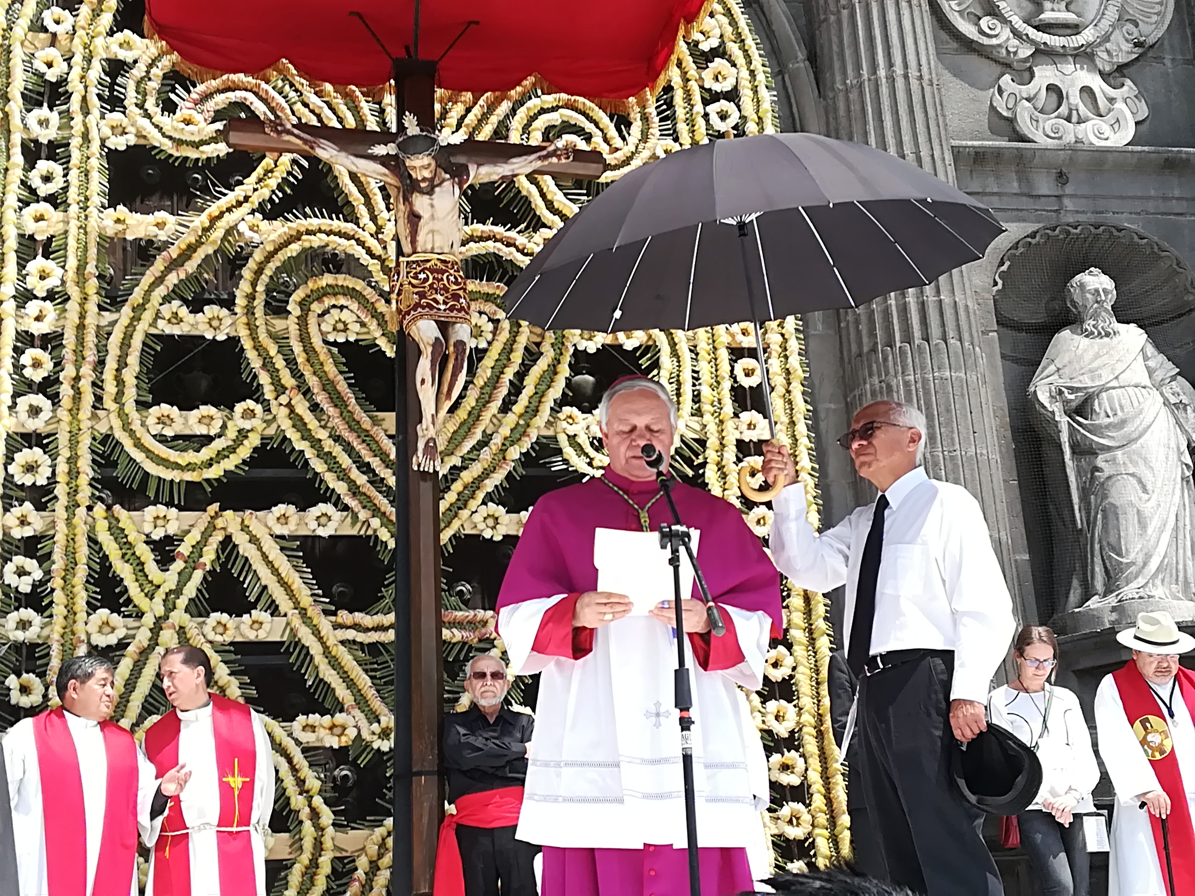 Arzobispo pide a poblanos a reflexionar para erradicar  violencia en el estado