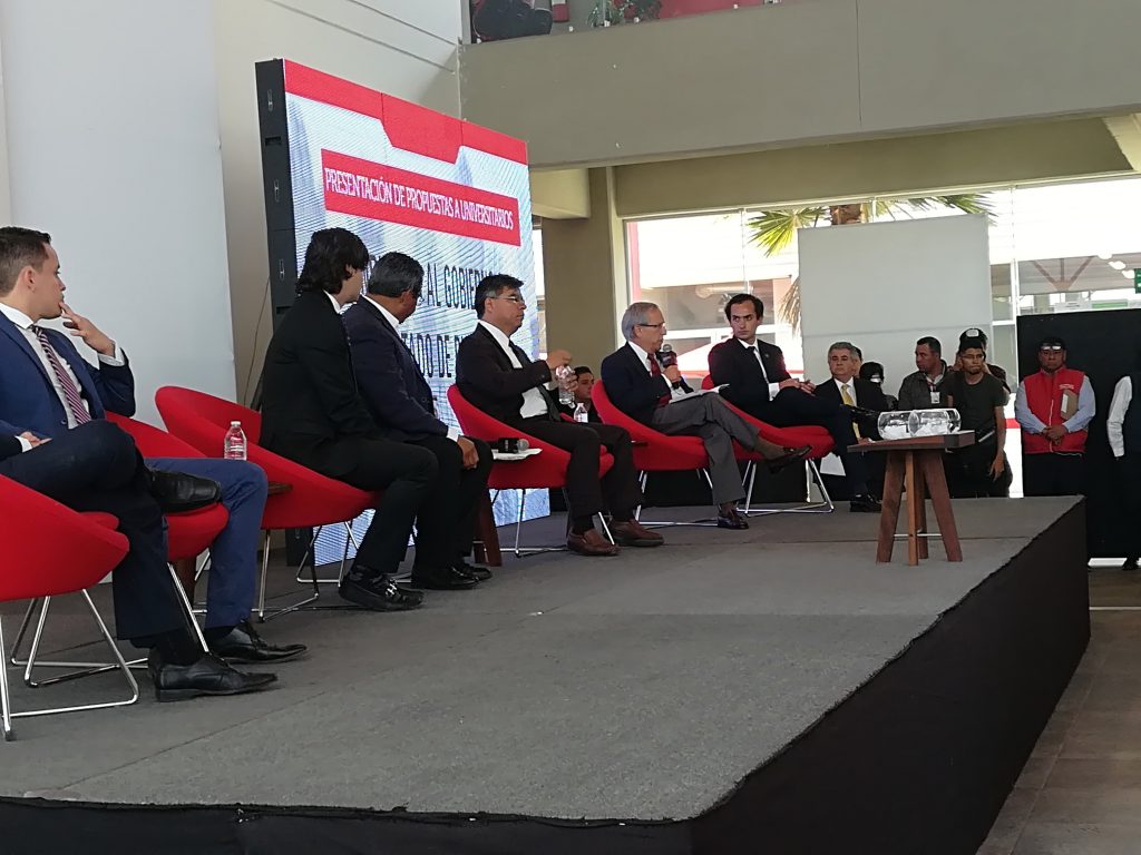 Alberto Jiménez Merino y Enrique Cárdenas sostienen un primer encuentro en la IBERO