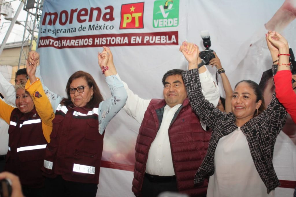 En Cuautlancingo, Miguel Barbosa dice que Alejandro Armenta ya se alineó