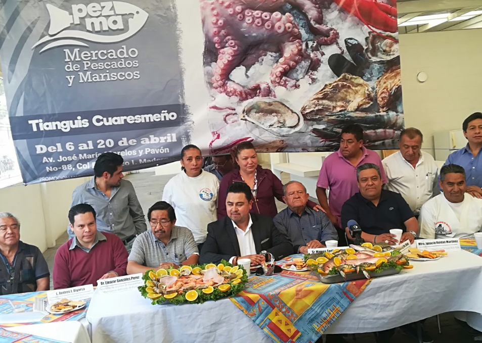 Anuncian el Tianguis Cauresmeño en el mercado de Pescados y Mariscos