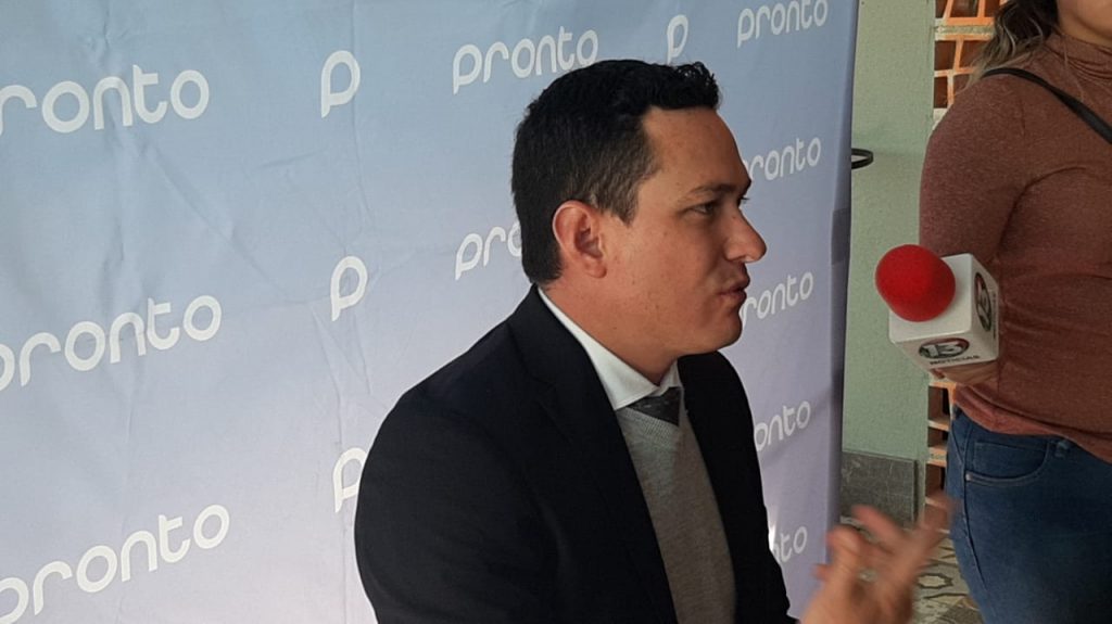 Denuncia empresa de servicio ejecutivo de taxi “Pronto” hostigamiento del delegado de la SMT de Teziutlán.