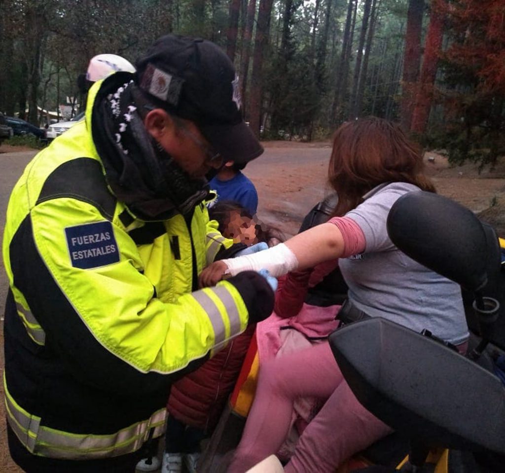 Desde Tlaxcala: Policía de Montaña auxilia a dos personas en la Malinche