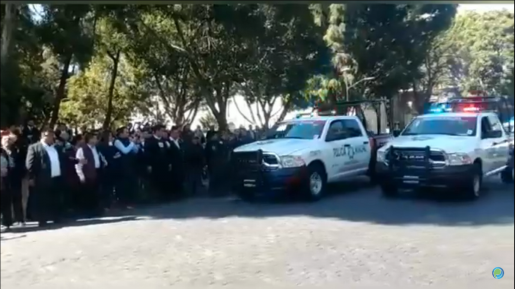 Gobernador Barbosa entregó patrullas para combatir la violencia de género