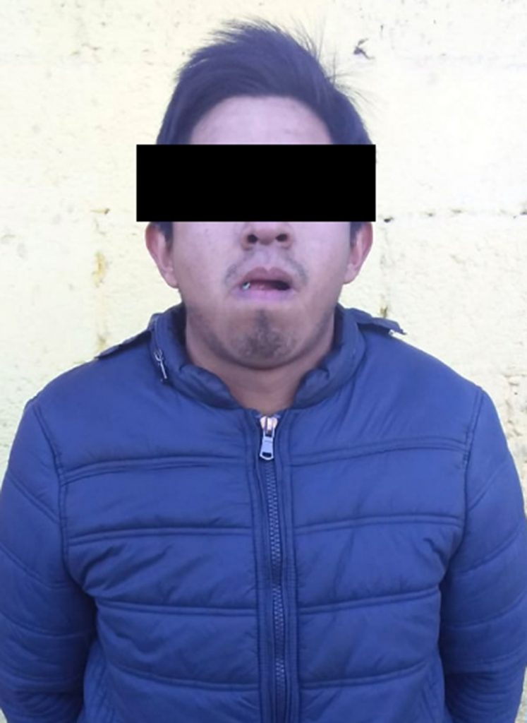 Desde Tlaxcala: La SSC asegura en acciones distintas dos camionetas con hidrocarburo y una persona