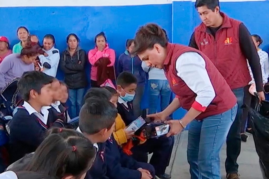 Llega ‘Caravana Día de Reyes” del DIF estatal a Zitlaltepec.