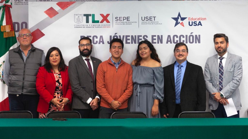 Presenta SEPE con la embajada de Estados Unidos programa ” Jovenes en acción”.
