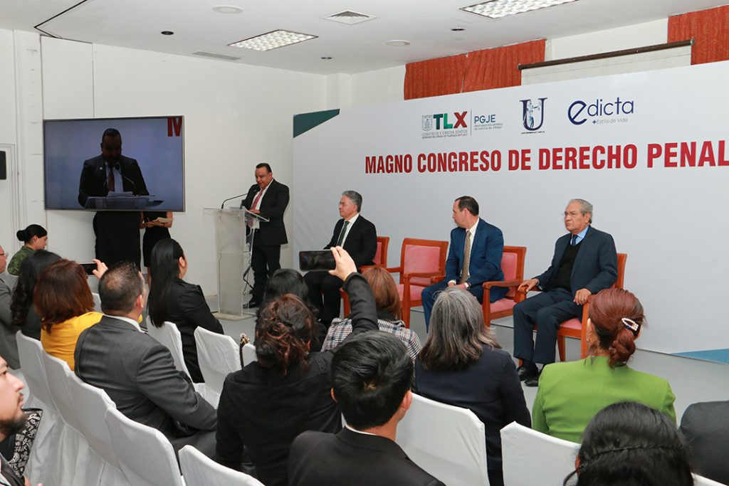 Realiza PGJE primer magno congreso de derecho penal.