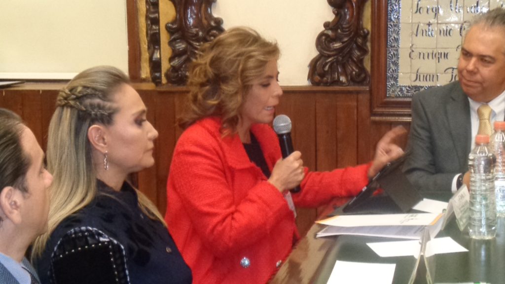 Miembros del CCE invertirían 7450 mdp este año, señala titular de Economía