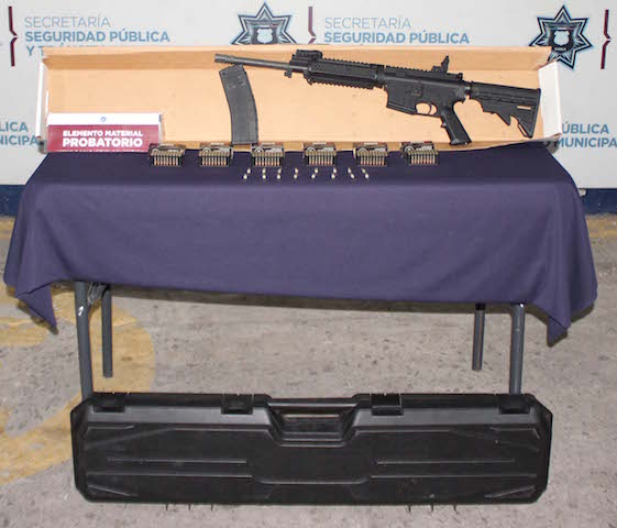 Aseguró SSC de Puebla un fusil de asalto ar-15 junto con más de 300 cartuchos útiles