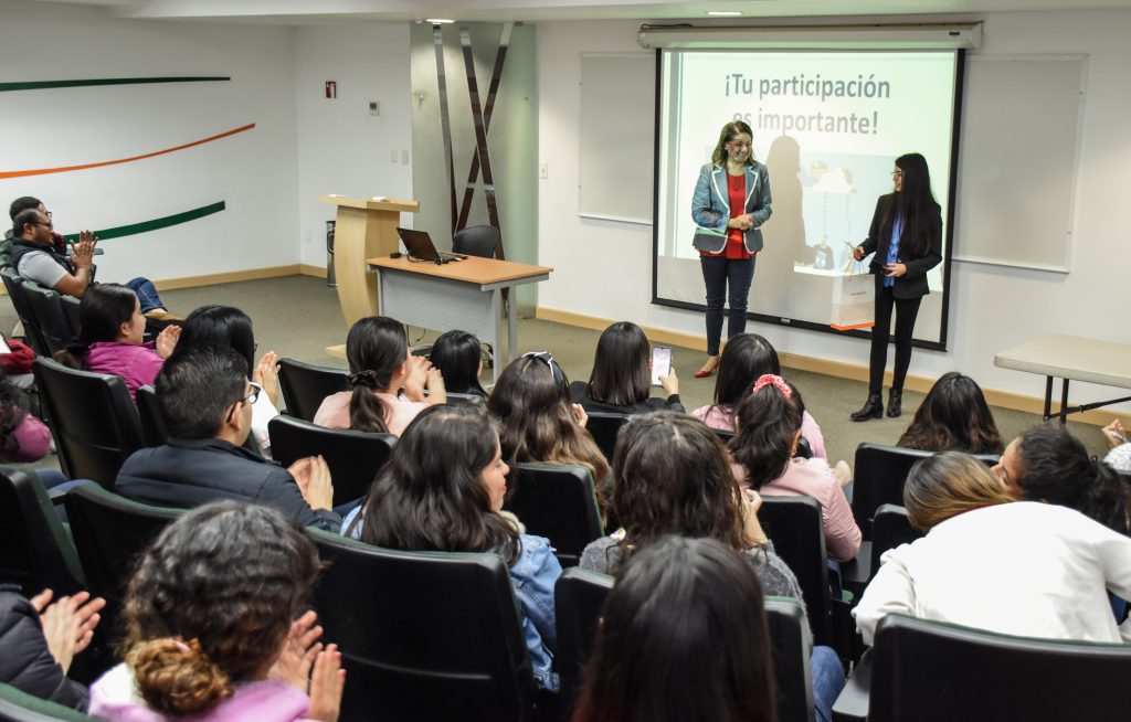 Estudiantes UDLAP se capacitan sobre el buen uso medicamentos