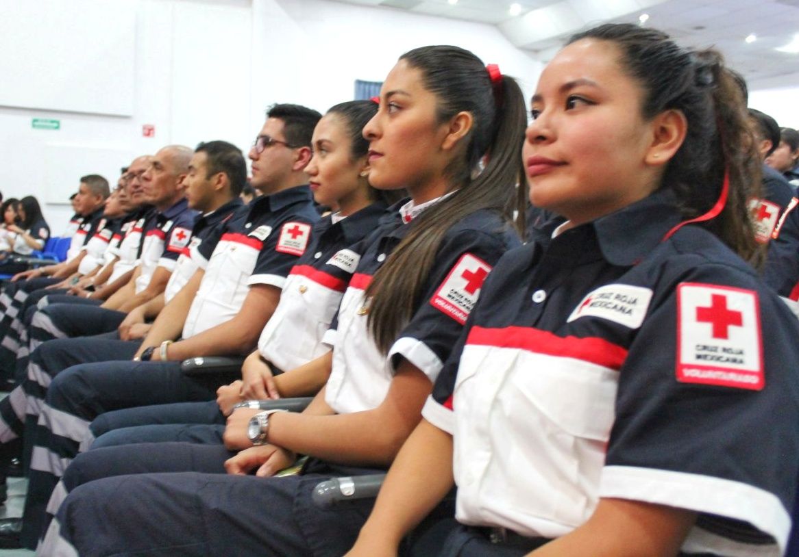 Egresan 70 Técnicos en Urgencias Médicas de Cruz Roja Ciudad de Puebla