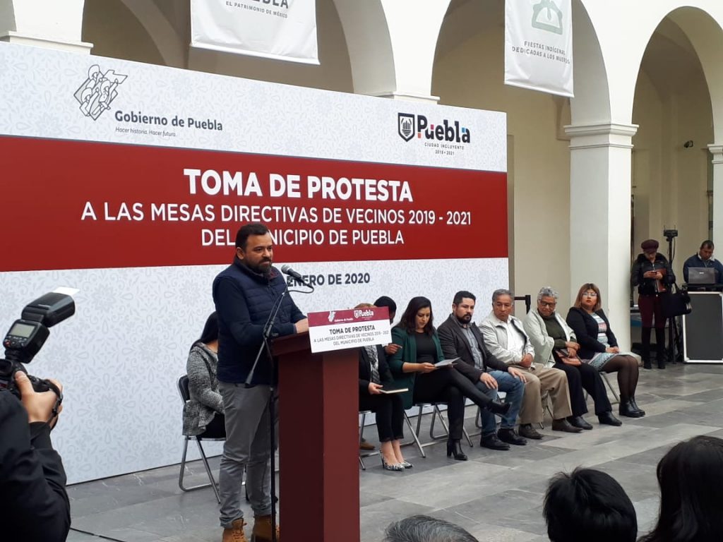 Autoridades municipales tomaron protesta a 375 presidentes de mesas directivas de vecinos