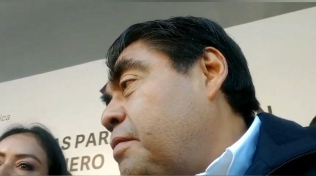 Gobernador Barbosa advirtió que los transportistas deben mejorar servicio y unidades