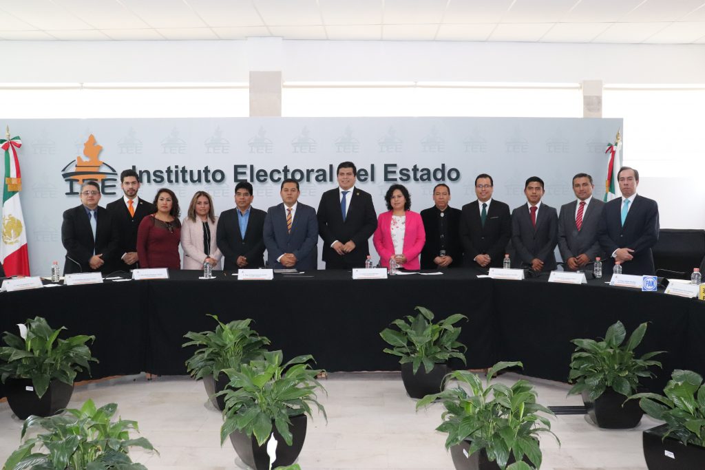 Rinde protesta Miguel Ángel García Onofre como Presidente del Consejo General del IEE