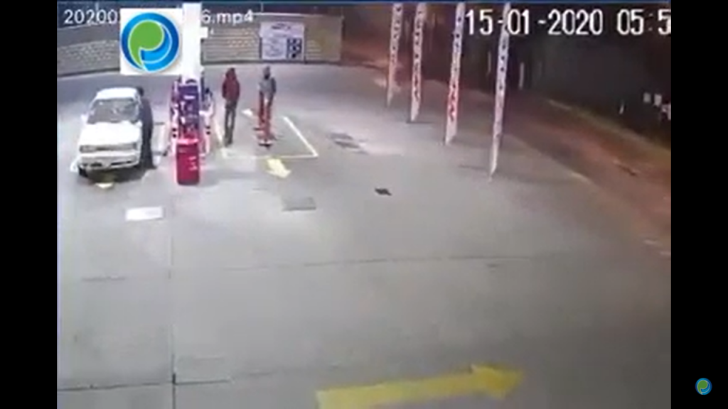 Asesinos le disparan en la boca a cliente de gasolinera en la 19 sur y 141 pte