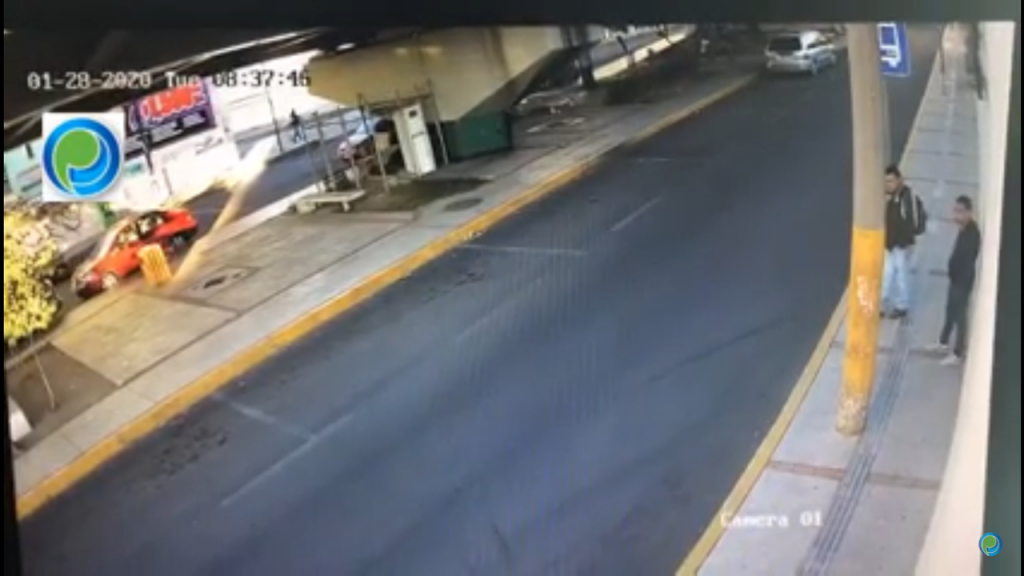 A plena luz del dia balean a hombre en Boulevard 5 de Mayo y Valsequillo