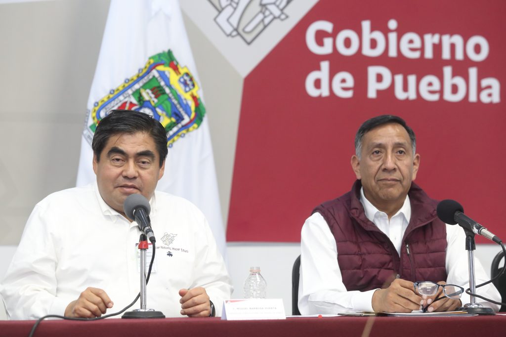 Presenta Barbosa Huerta la Universidad de la Salud de Puebla