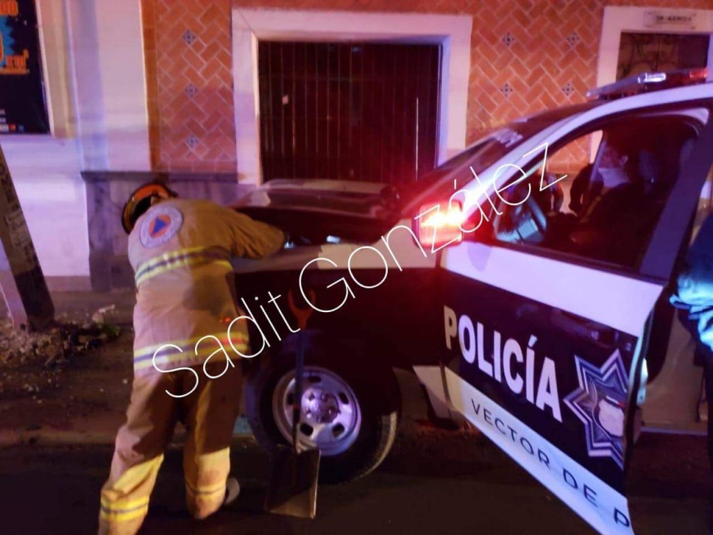 Balean a militar retirado frente a su esposa e hija en Amozoc