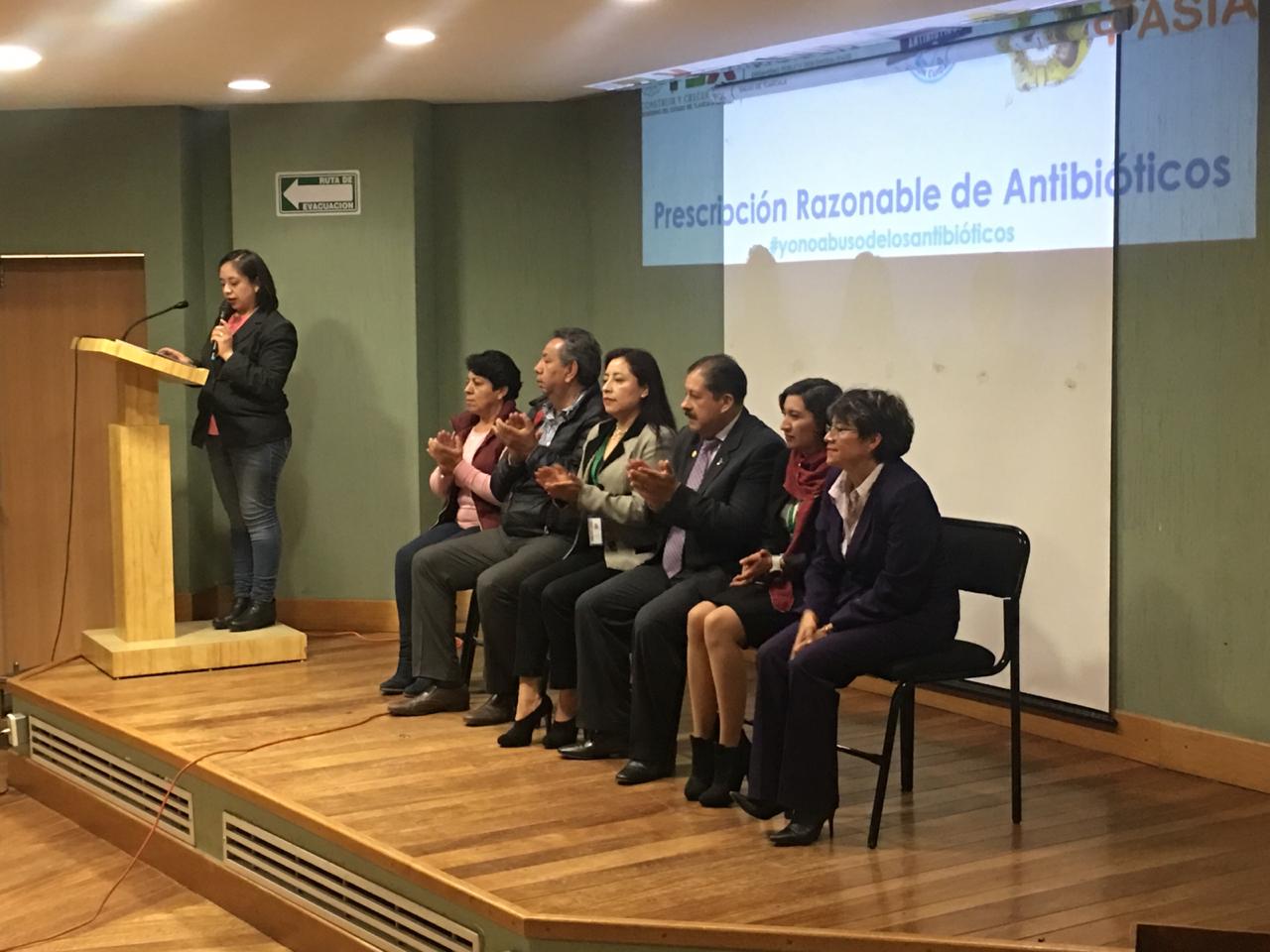 Desde Tlaxcala: Capacita SESA a médicos sobre uso de antibióticos