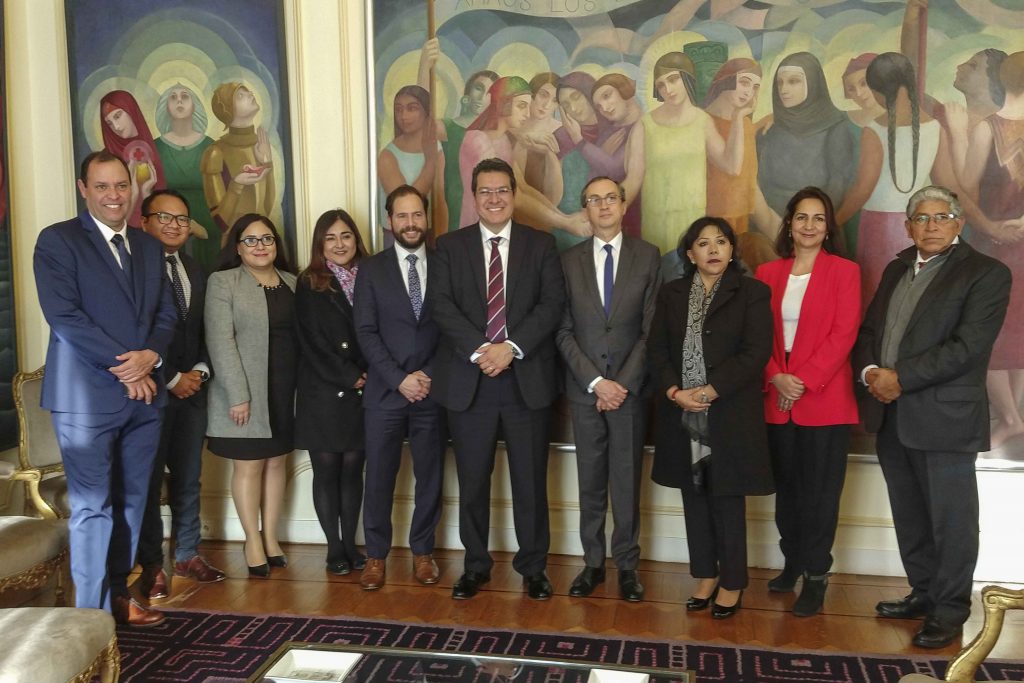 Marco Mena fortalece promoción empresarial educativa y cultural de Tlaxcala en Francia.