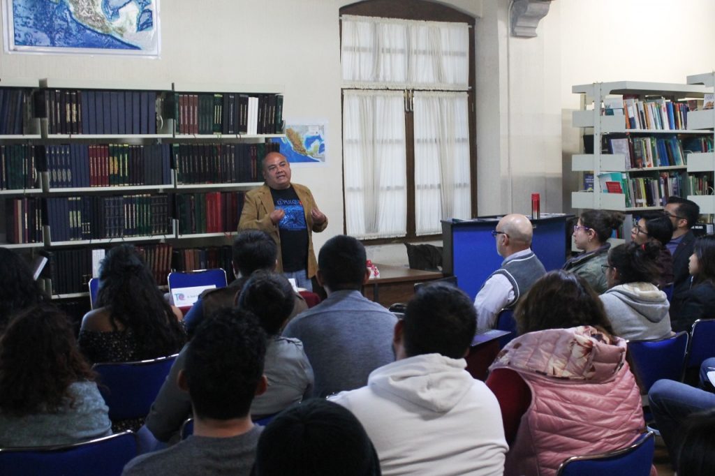 Fortalece COLTLAX  conocimientos científicos y académicos.