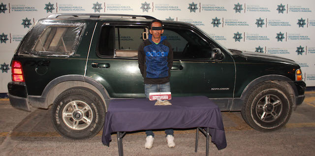 Ubicó y detuvo SSC de Puebla a hombre y vehículo presuntamente relacionados en la comisión de un robo a cuentahabiente