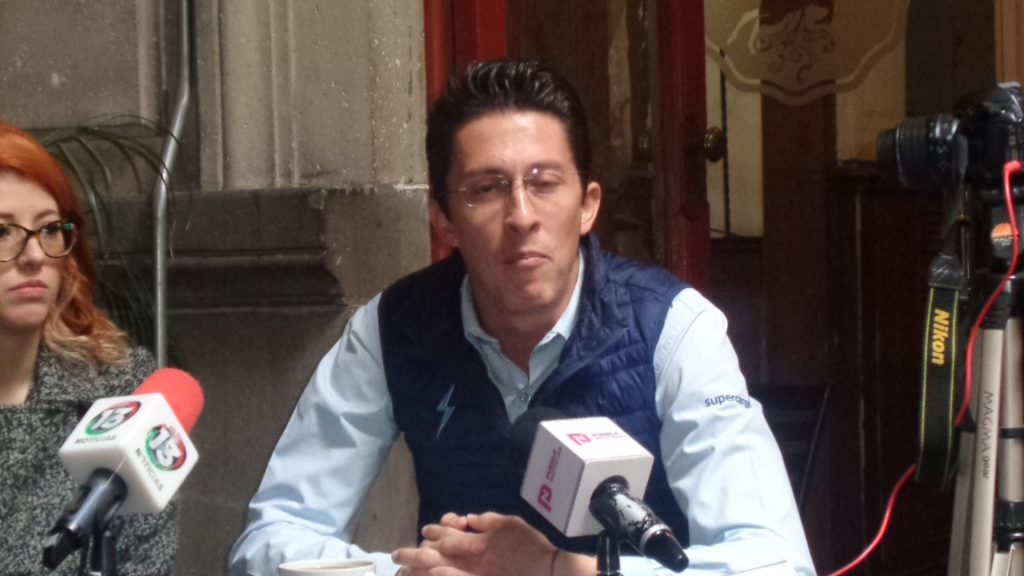Que los poblanos manejen bien para hacer quebrar a la empresa de las fotomultas, proponen