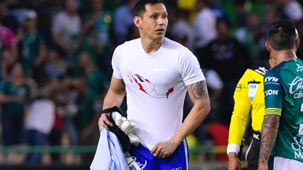 Rodolfo Cota podría ser suspendido por protestar contra feminicidios