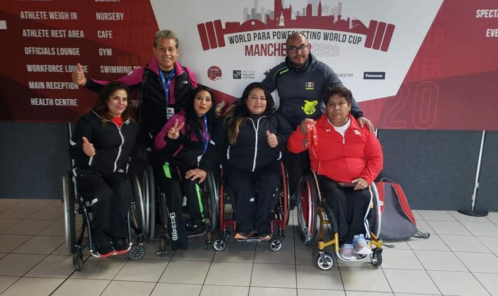 Regresan pesistas con dos oros y un récord de la Copa Mundial en Manchester