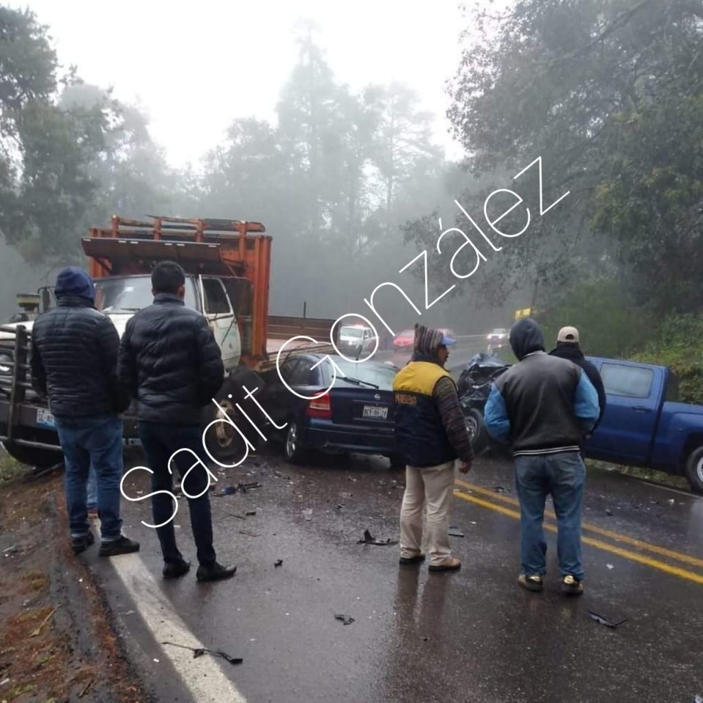 Carambola en la Curva del Diablo en la Sierra Norte deja dos lesionados