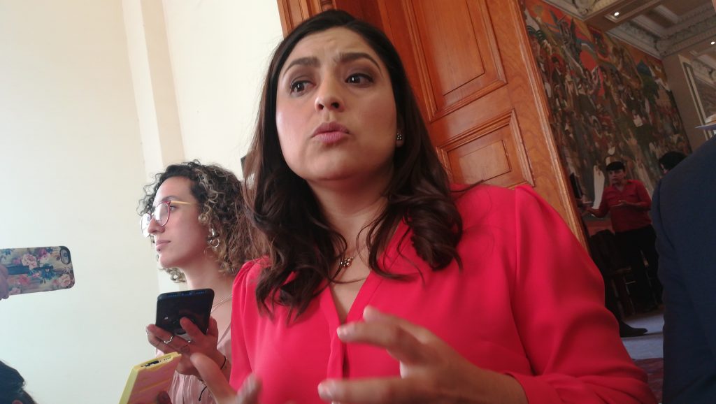 Claudia Rivera escuchará a universitarios