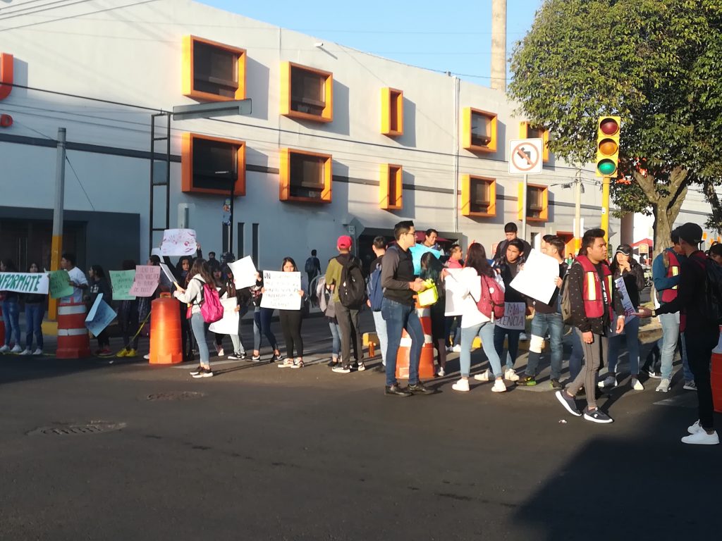 Vídeos desde Puebla: Familia Le Baron se suma al movimiento estudiantil de Puebla