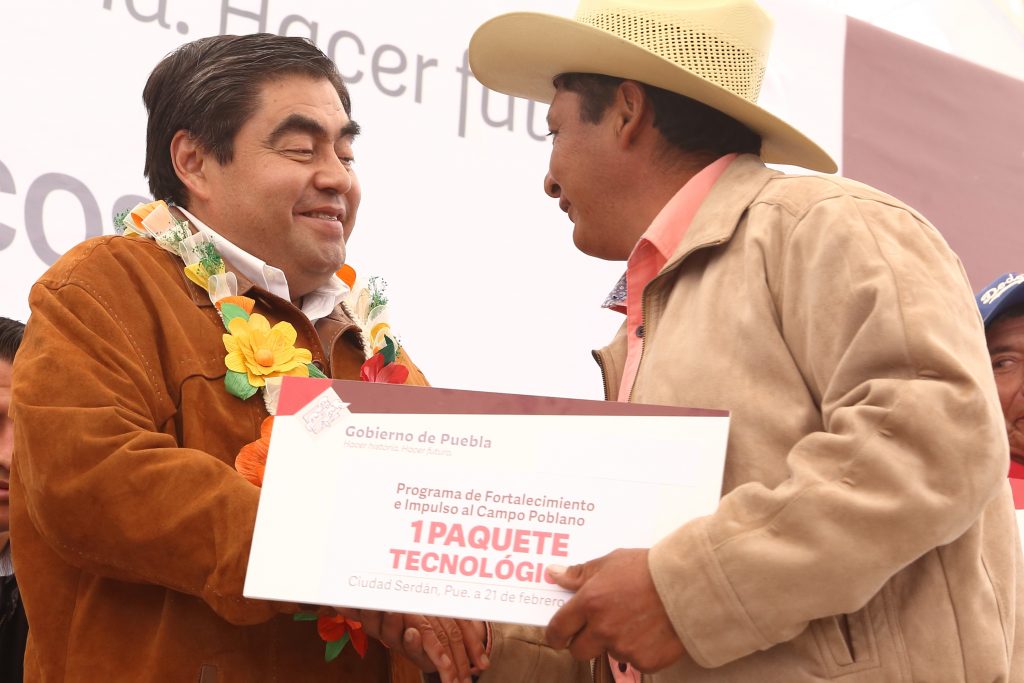 Rescate del campo poblano, prioridad de este gobierno, destaca Barbosa Huerta