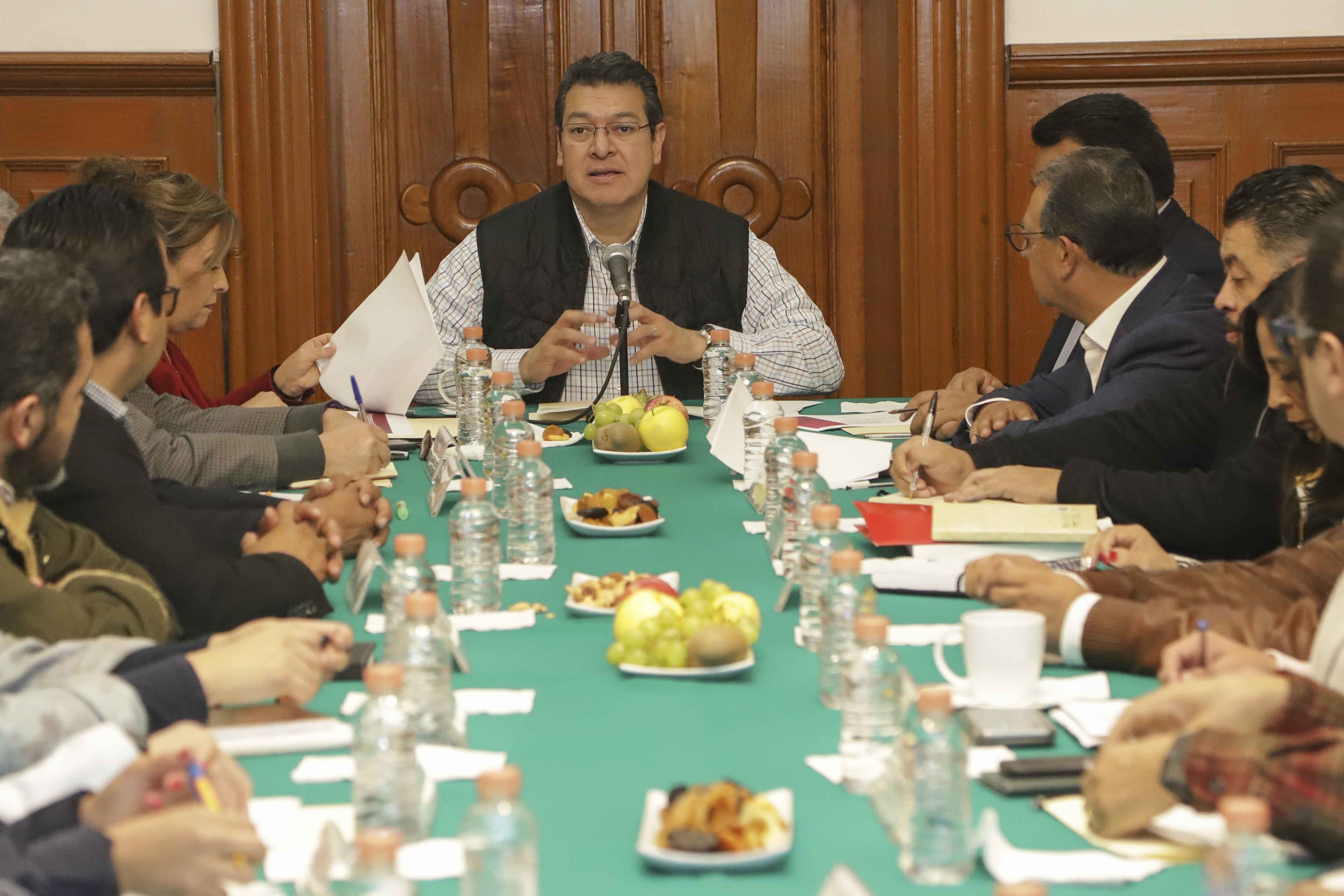 Marco Mena encabeza reunión de coordinación con los programas federales en Tlaxcala