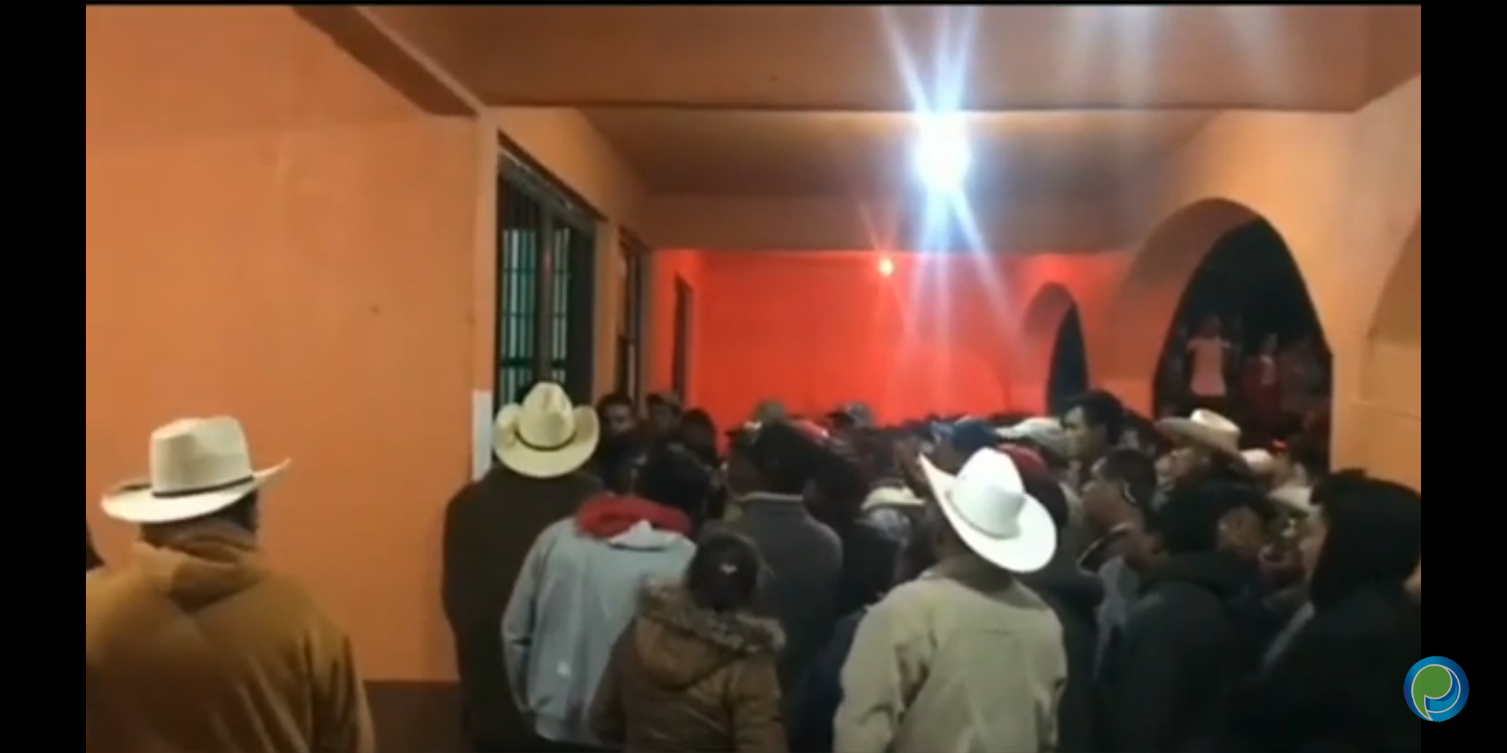 Intento de linchamiento contra rateros de ganado en Tlahuapan