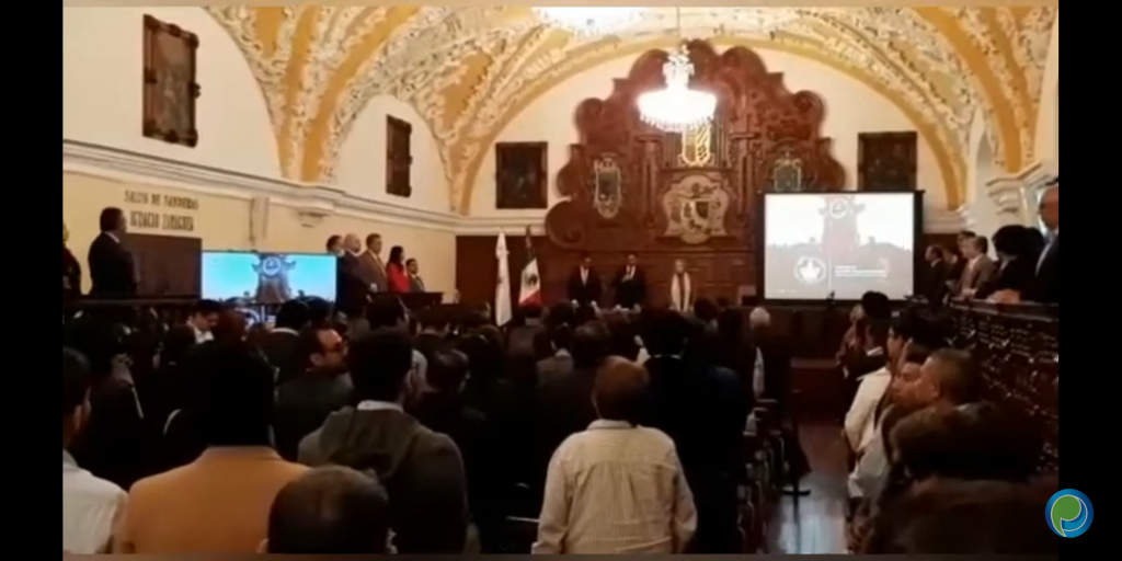 Rector Alfonso Esparza tomó protesta a la nueva Secretaria General Guadalupe Grajales