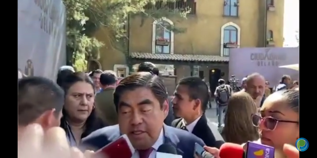 Gobernador Barbosa pide sanciones para funcionarios que filtren fotos de víctimas de feminicidios