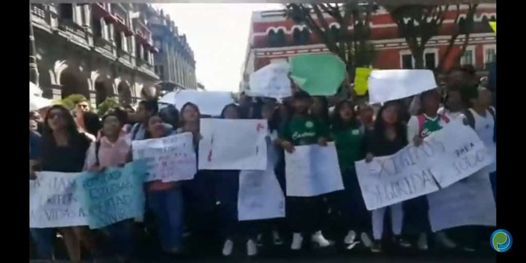 Vídeos desde Puebla: Bryan Lebaron apoyó a los universitarios de Puebla por exigir seguridad y justicia