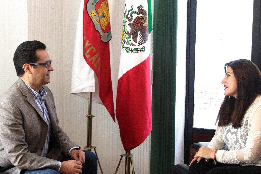 Suman esfuerzos ICATLAX e ITJ para fortalecer vinculación laboral de jóvenes.