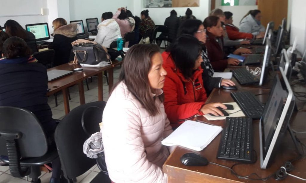 SEPE capacita a maestros de educación indígena en plataformas digitales.