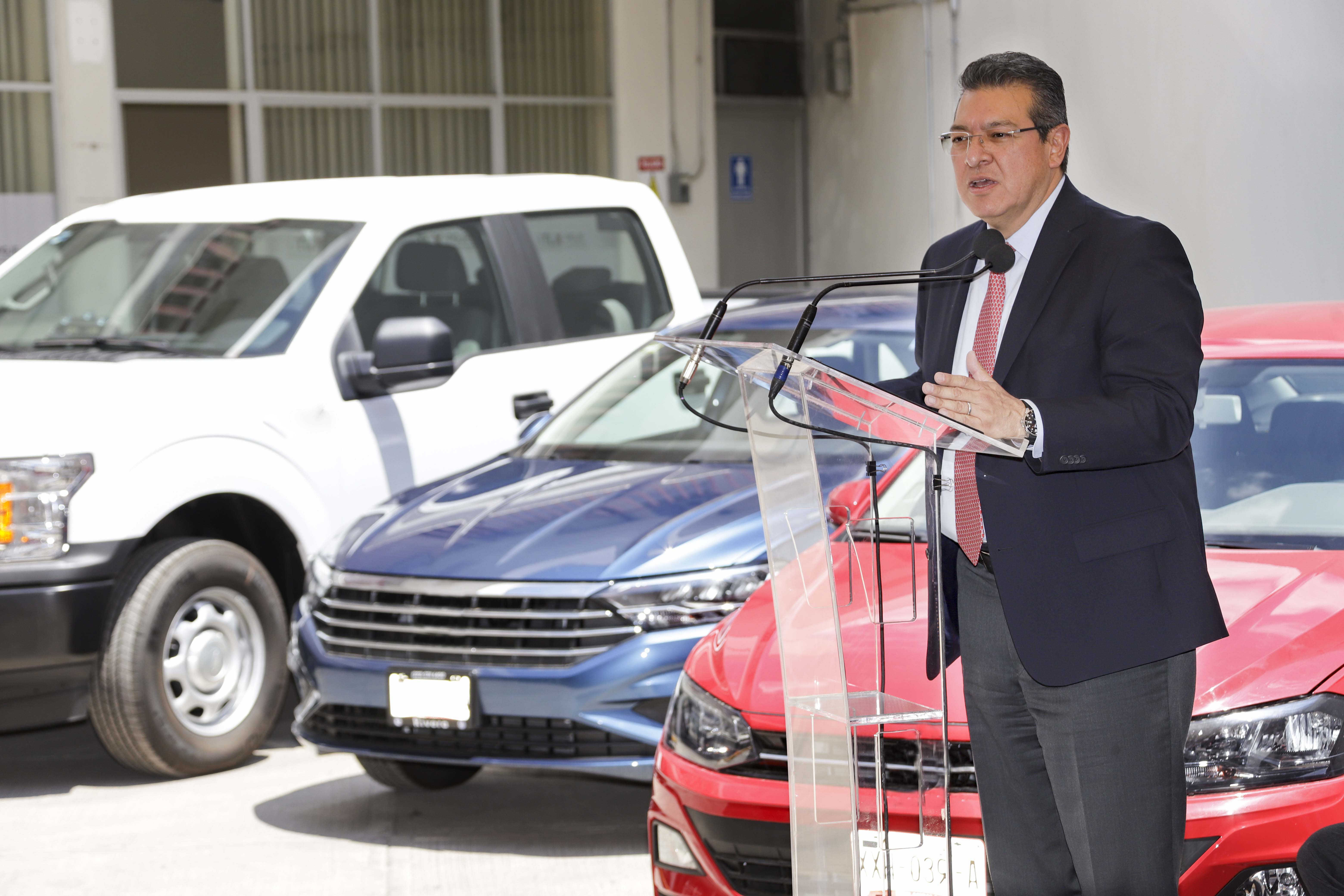 Desde Tlaxcala: Marco Mena entrega unidad de investigación de delitos de alto impacto y vehículos a PGJE.