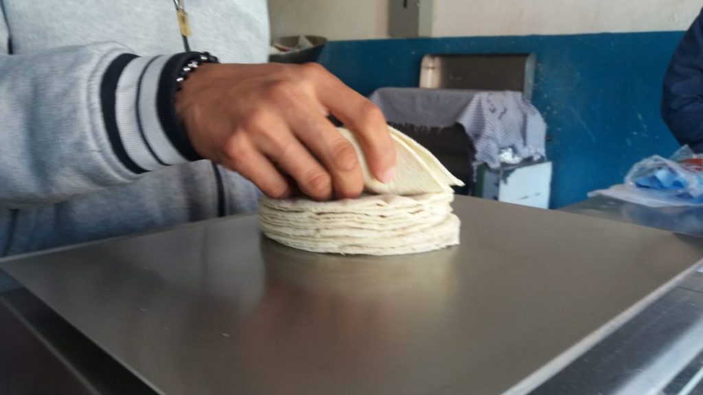 Tortilleros de Guanajuato denuncian encarecimiento de maíz