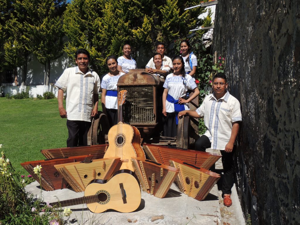 Respalda ITC tradición de los salterios a través del PACMYC. 