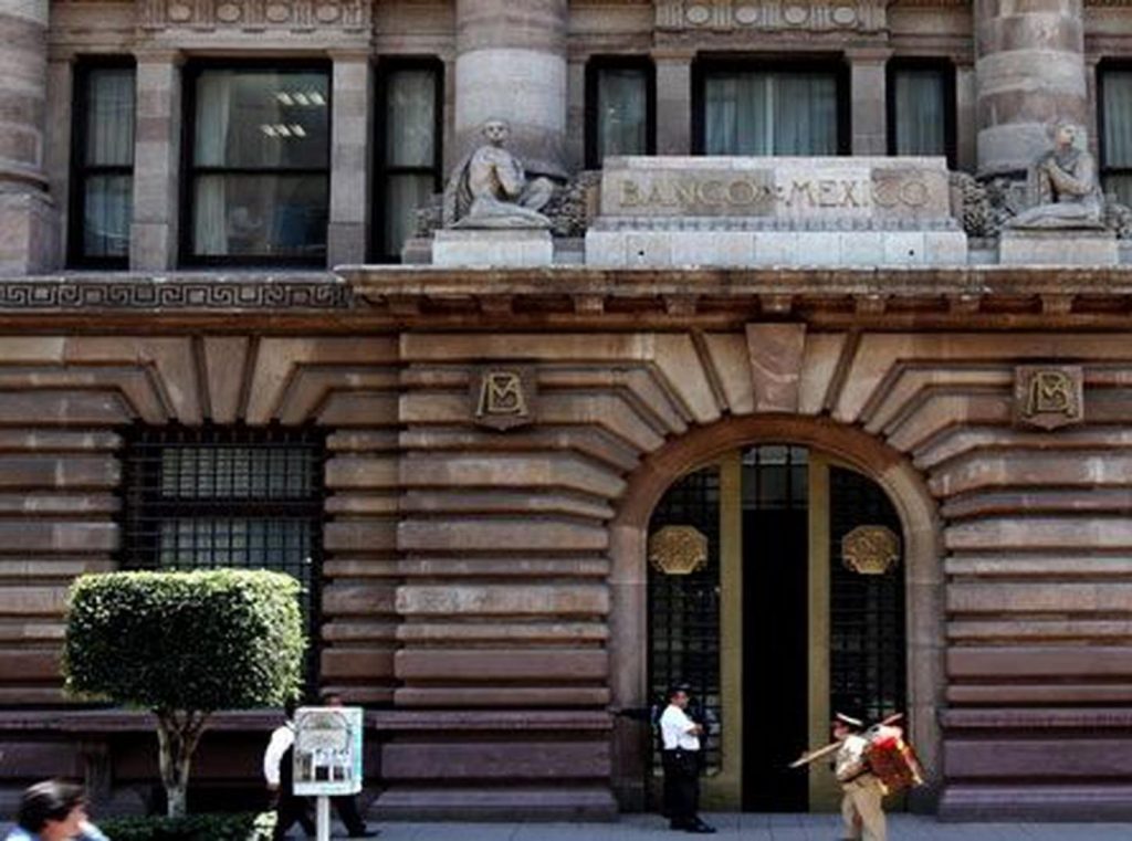 Finamex Casa de Bolsa -Atención a las reservas internacionales
