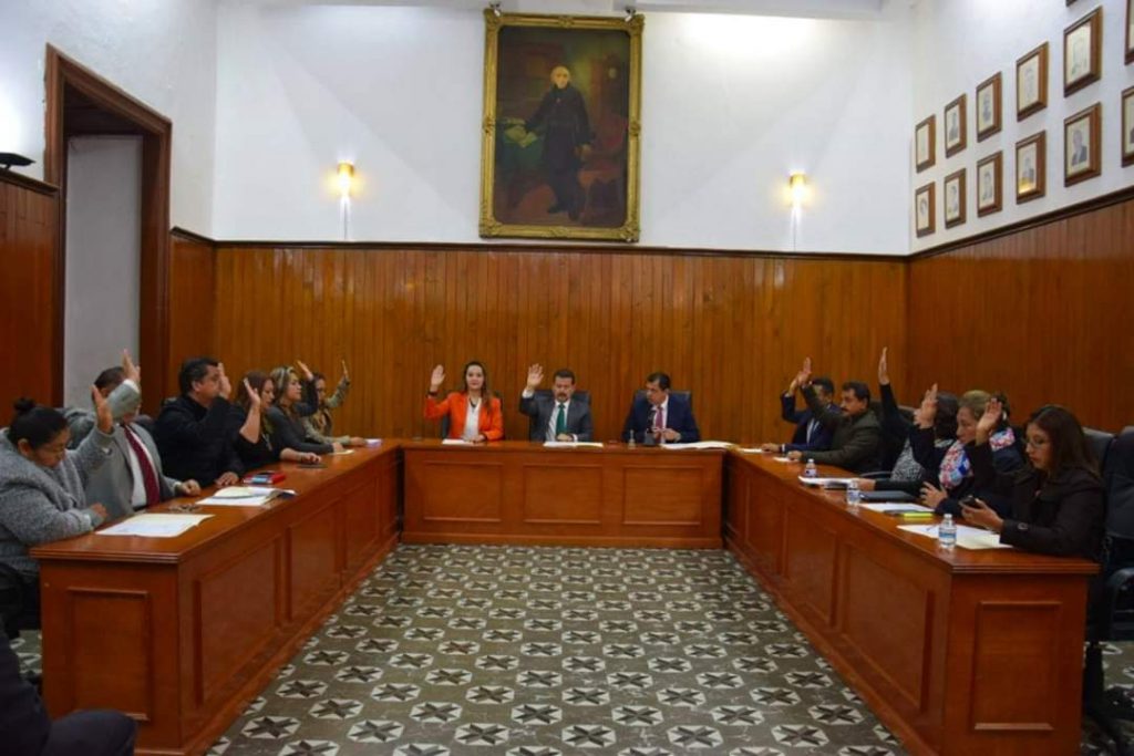 Regidores le dan la espalda y rechazan los estados financieros de Luis Alberto Arriaga en San Pedro Cholula