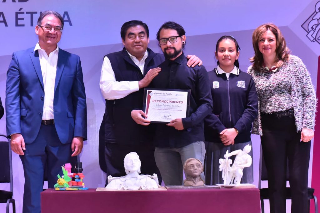 Se compromete Miguel Barbosa a reforzar la seguridad en el municipio de Esperanza 